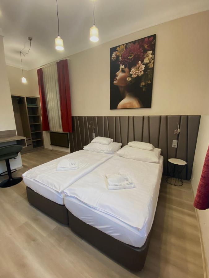 Peto Apartman เยอร์ ภายนอก รูปภาพ
