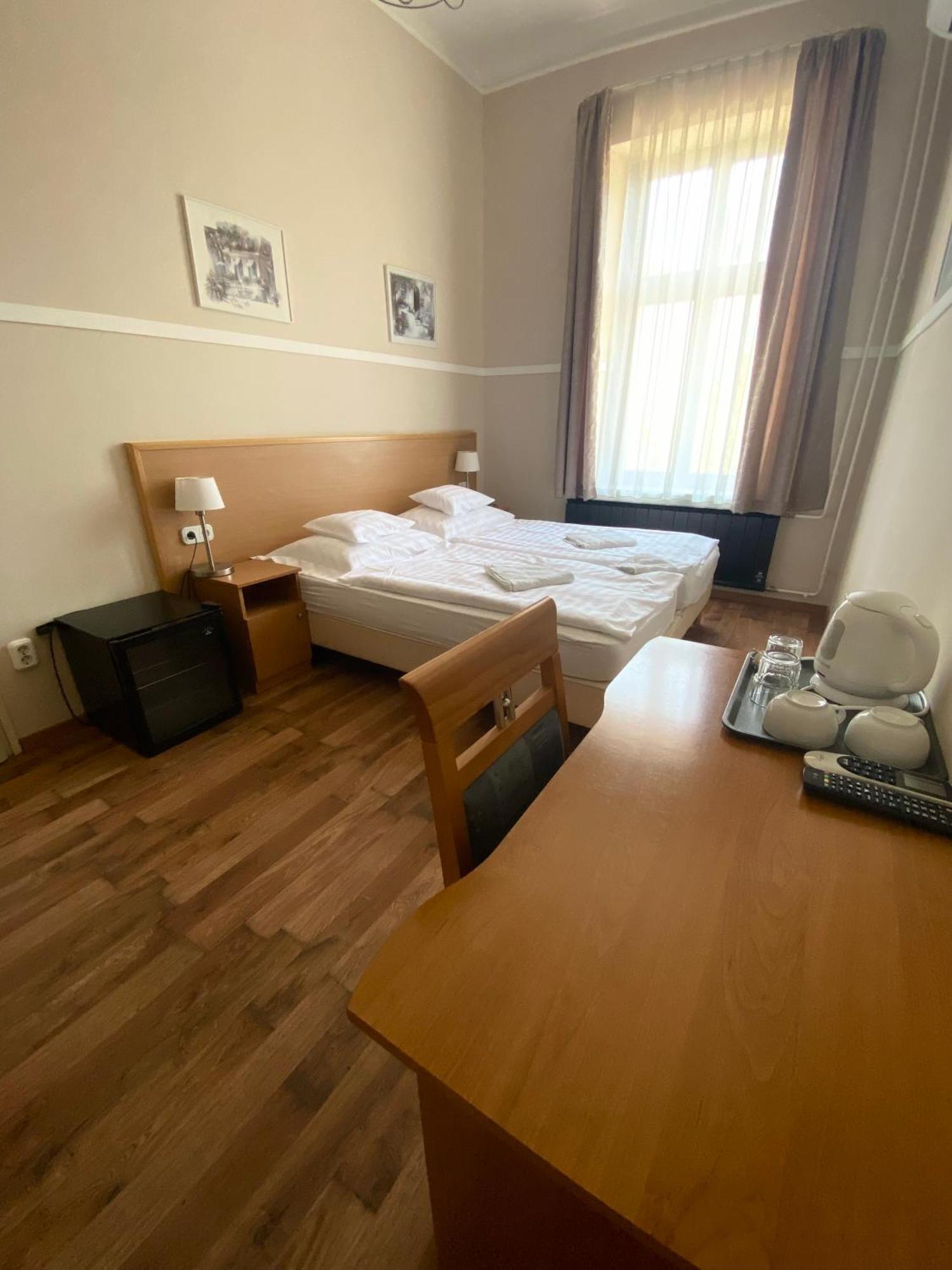 Peto Apartman เยอร์ ภายนอก รูปภาพ